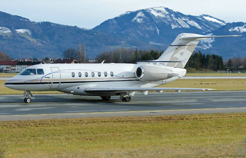 Hawker Beechcraft 4000