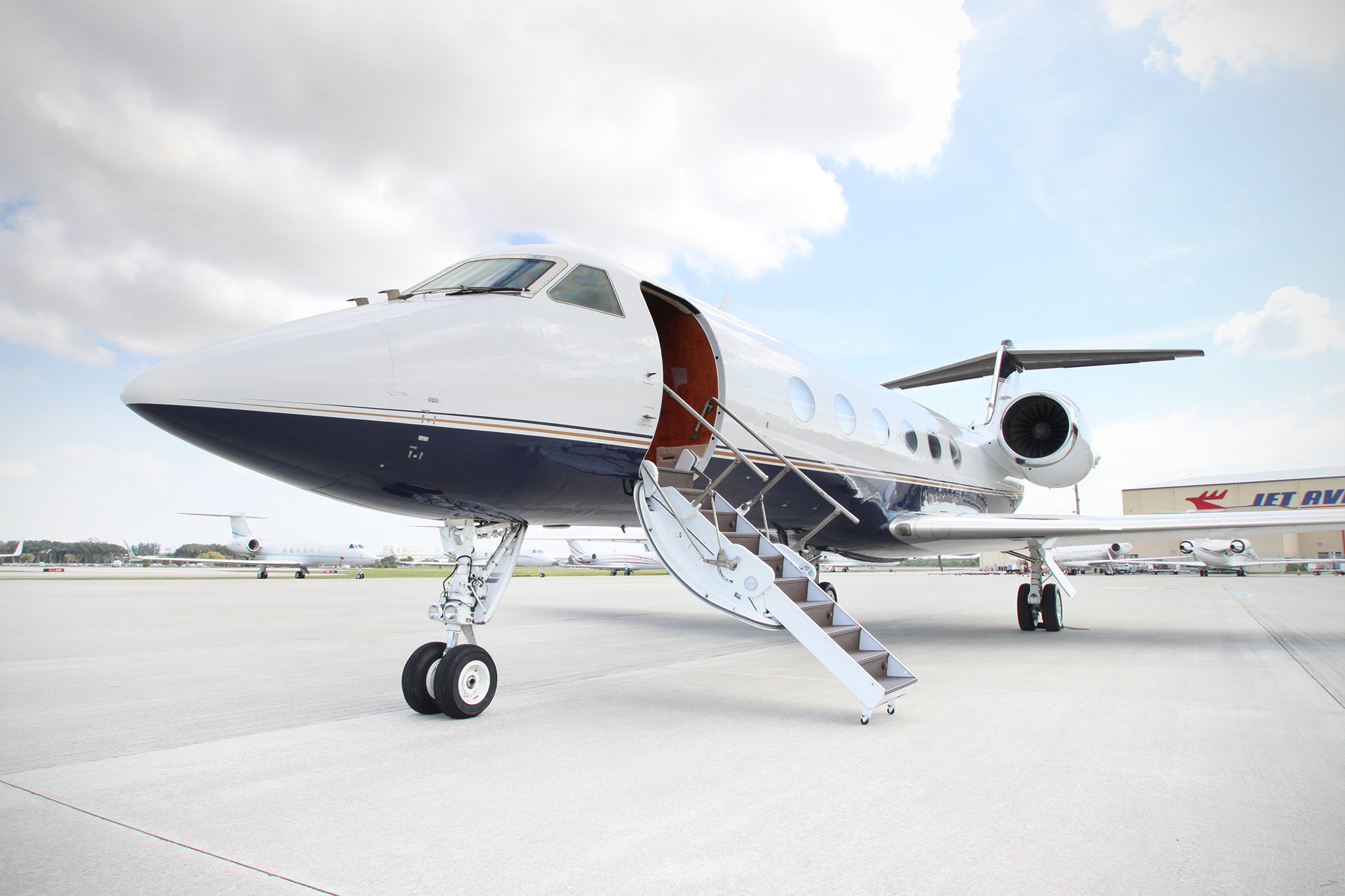 Simplify Your Holiday Travel Buy A Private Jet Private Jets For Sale